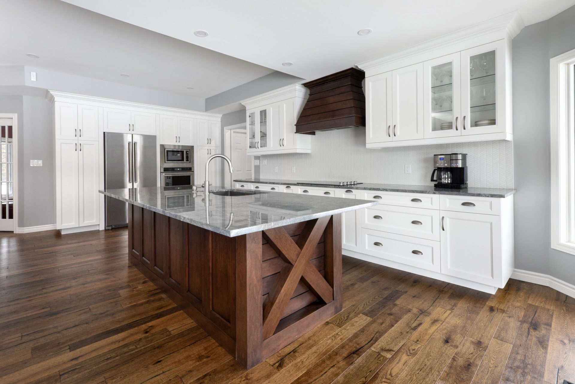 Spacious kitchen with a wood paneling